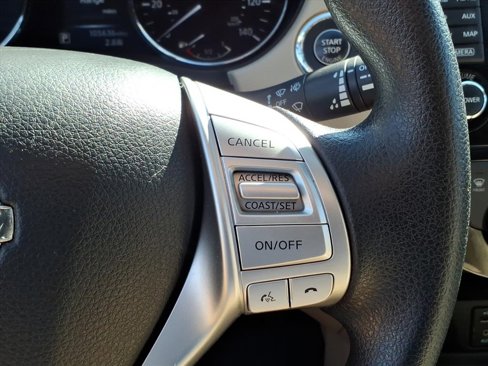 Used 2016 Nissan Rogue SV w/ SV Premium Package image 19