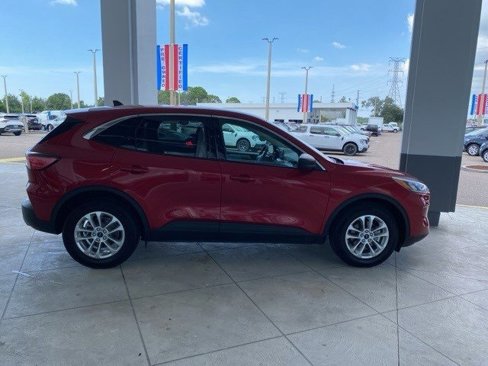 Certified 2022 Ford Escape SE image 5