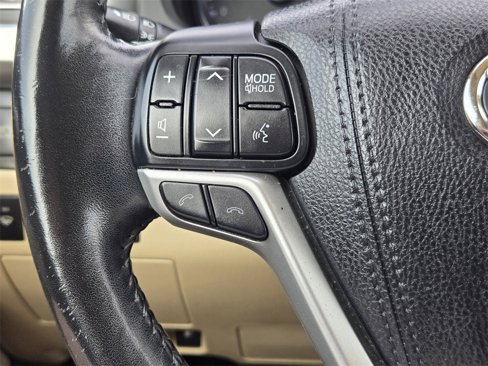 Used 2018 Toyota Highlander Limited Platinum image 30
