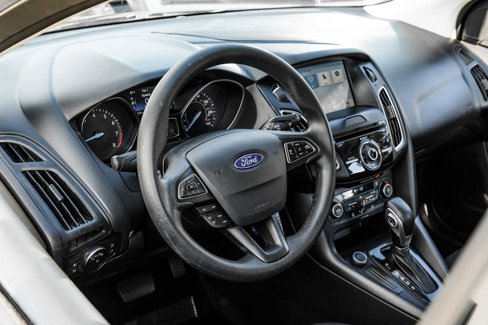 Used 2017 Ford Focus SEL image 15