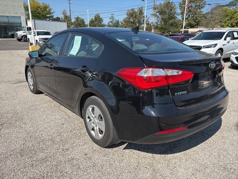 Used 2016 Kia Forte LX image 7