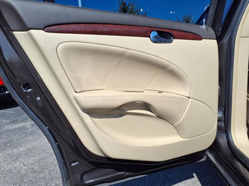 Used 2008 Buick Lucerne CXL image 20