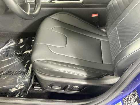 Used 2023 Hyundai Elantra Limited image 19