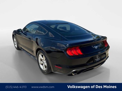 Used 2018 Ford Mustang Coupe image 4