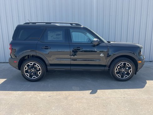 New 2025 Ford Bronco Sport Outer Banks w/ Outer Banks Tech Package+ image 13