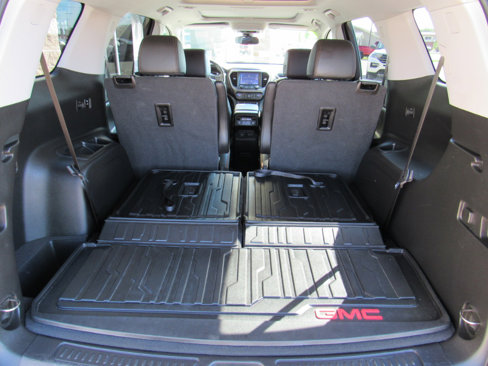 Used 2021 GMC Acadia AT4 w/ Technology Package image 43
