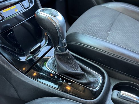 Used 2020 Buick Encore Preferred image 21