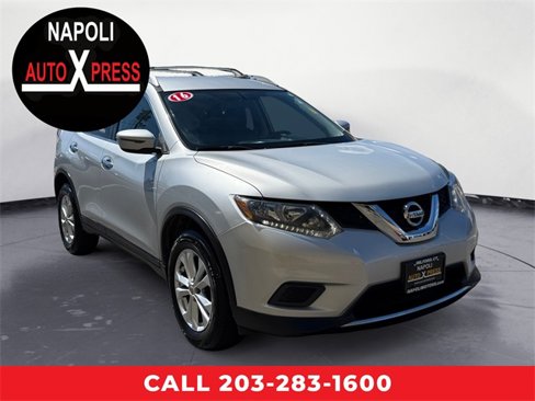 Used 2016 Nissan Rogue SV image 1