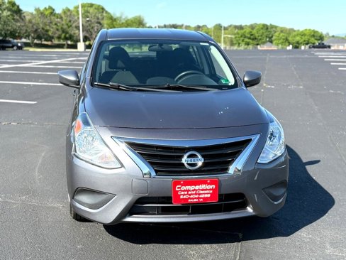 Used 2019 Nissan Versa S Plus image 5