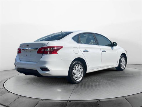 Used 2017 Nissan Sentra SV image 5