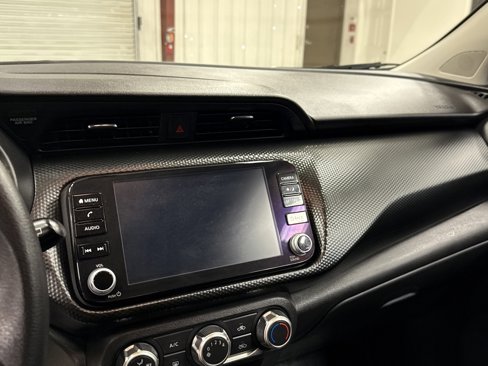 Used 2023 Nissan Kicks SV image 10