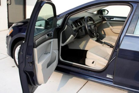 Used 2015 Volkswagen Golf TDI S image 24