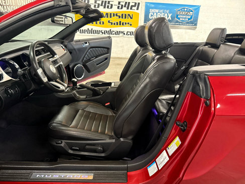 Used 2013 Ford Mustang GT Premium w/ Brembo Brake Pkg image 8