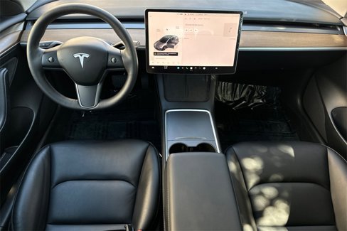Used 2023 Tesla Model 3 Standard Range image 12