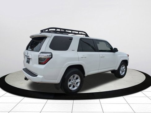 Used 2021 Toyota 4Runner SR5 Premium image 3