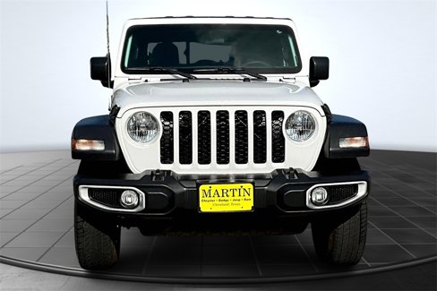 Used 2023 Jeep Gladiator Sport image 3