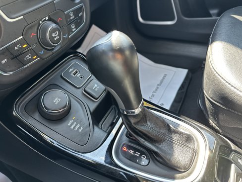 Used 2019 Jeep Compass Altitude image 21