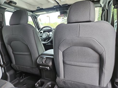 New 2025 Jeep Gladiator Sport image 18