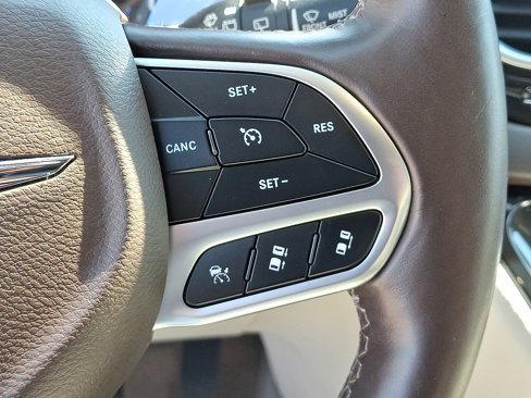 Used 2019 Chrysler Pacifica Touring-L Plus w/ Advanced Safetytec Group image 22