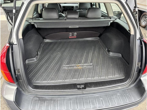 Used 2005 Subaru Outback 2.5i image 15