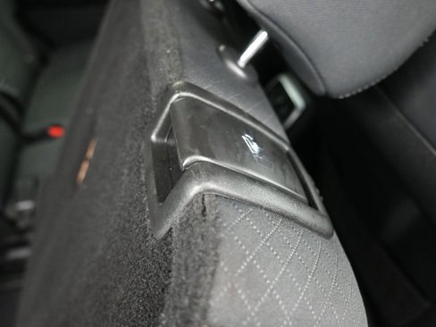 Used 2020 Kia Sorento LX image 42