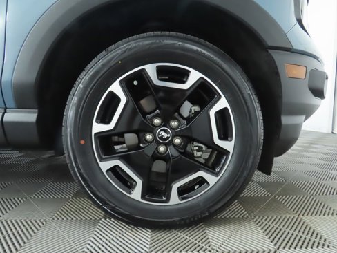 Used 2023 Ford Bronco Sport Outer Banks w/ Tech Package image 34