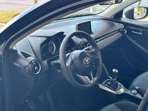 Used 2017 Toyota Yaris iA image 16