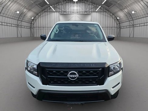 Used 2024 Nissan Frontier S w/ S Utility Package image 7