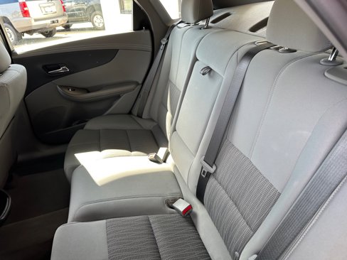 Used 2017 Chevrolet Impala LS image 12