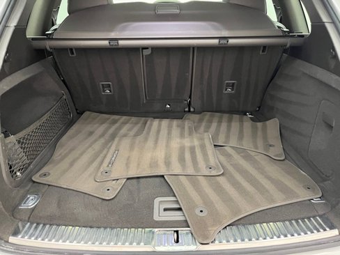 Used 2017 Porsche Cayenne Platinum Edition image 34