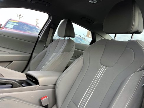 Certified 2023 Hyundai Elantra SEL image 10