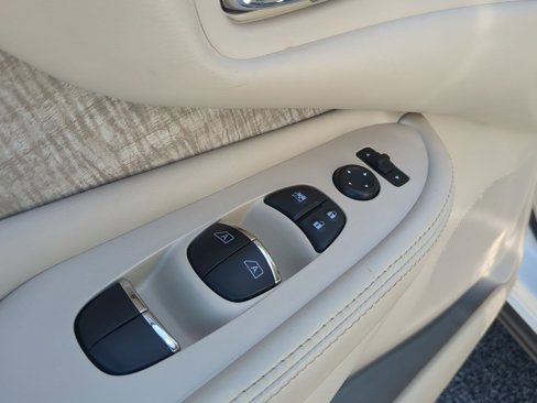 Used 2019 Nissan Murano SL image 15