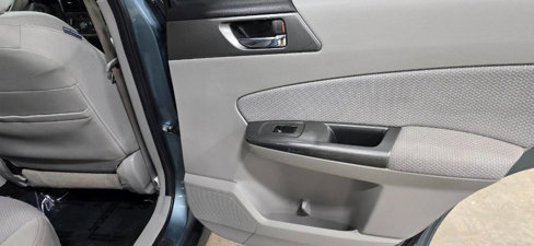 Used 2011 Subaru Forester 2.5X Premium w/ All-Weather Pkg image 18