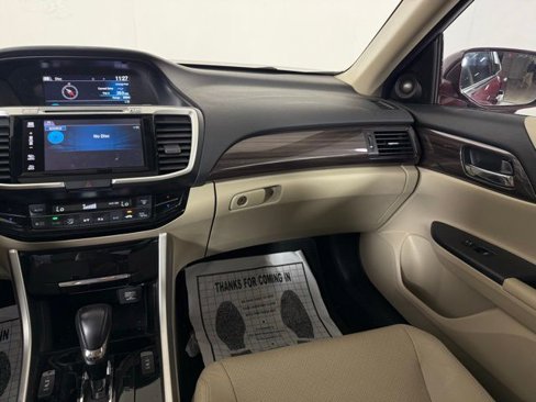 Used 2017 Honda Accord EX-L image 32