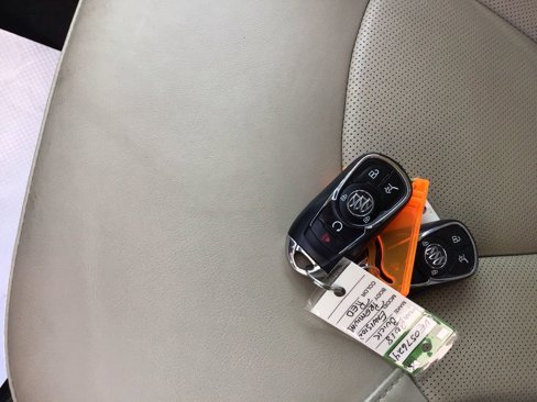 Used 2018 Buick Envision Premium image 32