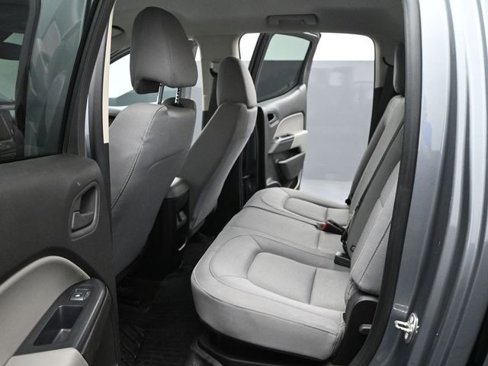 Used 2018 Chevrolet Colorado W/T w/ WT Convenience Package image 11