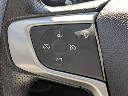 Used 2024 GMC Terrain SLE image 24