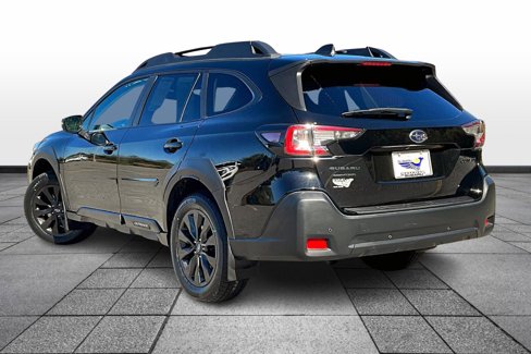 Used 2023 Subaru Outback Onyx Edition image 2