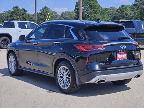 Used 2022 INFINITI QX50 Essential image 8