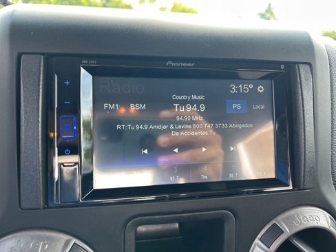 Used 2014 Jeep Wrangler Sport w/ Connectivity Group image 13