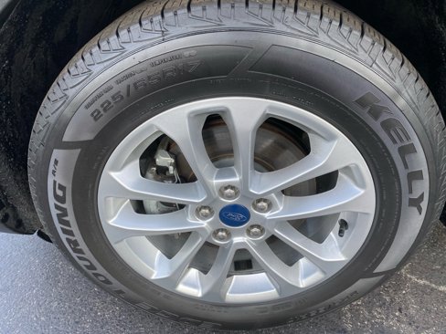 Used 2021 Ford Escape SE w/ Cold Weather Package image 9