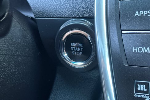 Used 2015 Toyota Camry image 21