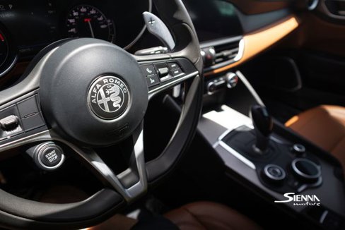 Used 2018 Alfa Romeo Giulia image 29