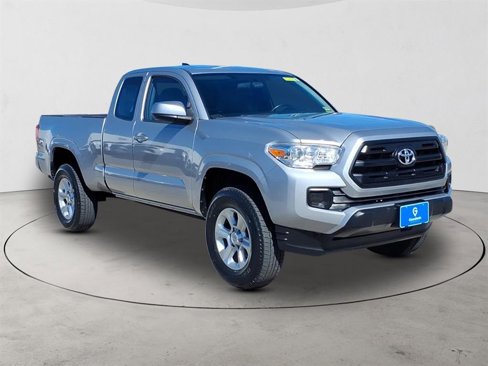 Used 2016 Toyota Tacoma SR image 3