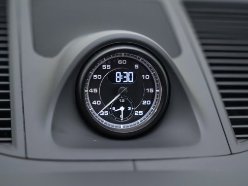 Certified 2024 Porsche Macan w/ Premium Plus Package image 21