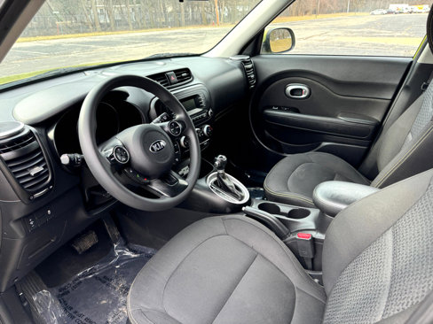 Used 2015 Kia Soul + image 26