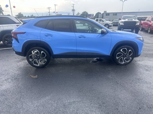 Used 2024 Chevrolet Trax RS w/ Sunroof Package image 29