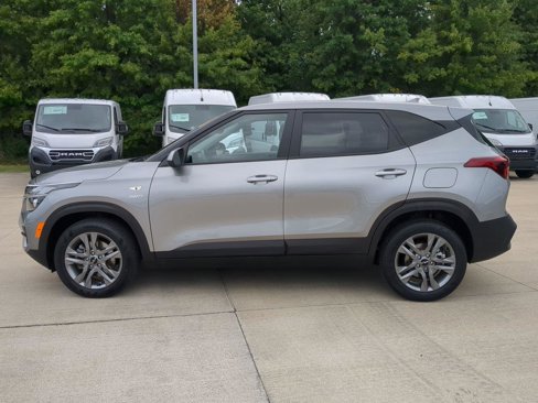 Used 2023 Kia Seltos LX image 3
