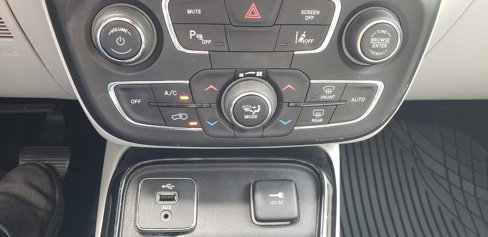Used 2018 Jeep Compass Limited w/ Navigation Group image 14