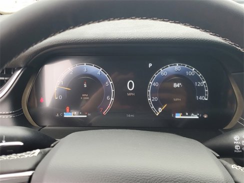 New 2025 Jeep Grand Cherokee Altitude image 21